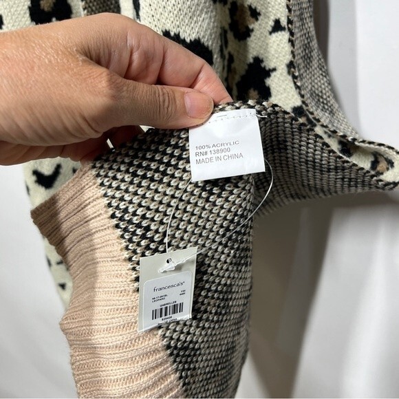 Francesca's Collections Gabreille Leopard Blush Scarf NWT - Picture 4 of 9